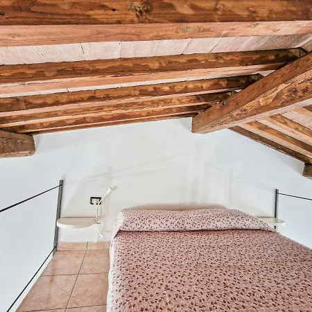 Loft Honeymoon Rio Elba Old Town Апартаменты Rio nell'Elba